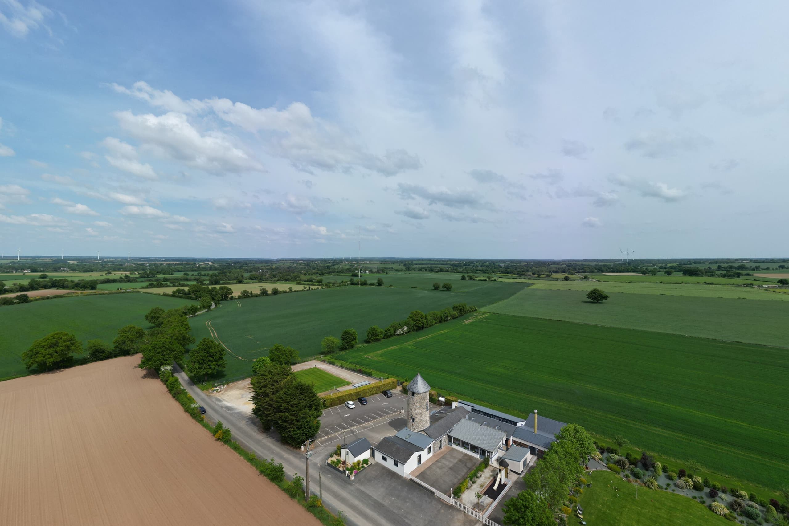 Visite virtuelle 360° HD Media ouverte sur un smartphone